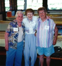Helen Lundblad (n&eacute;e Stimler), Barbara Stimler Risdell (n&eacute;e Milton), and Marie Braun (n&eacute;e Stimler), July 31, 1999.