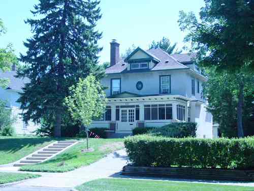 4233 Sheridan Avenue, Minneapolis, Minnesota