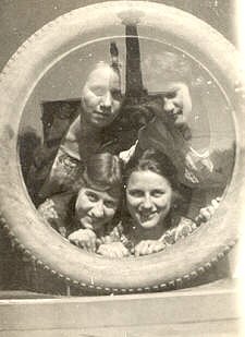 Gustie Bronder, top right; Alma Stimler, bottom right.