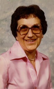 Delores Mary Bartek (n&eacute;e Stimler), 1982.