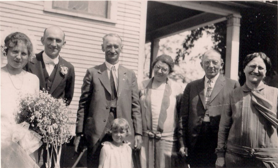 Roy Joseph Mullally and Maria Sophia Dingmann wedding, June 30, 1927