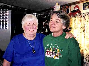 Dorothy and her daughter Idelle.