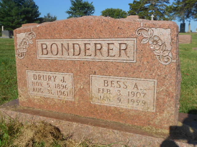 Drury J. and Bess A. Bonderer gravestone