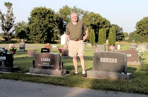 Dick Kampa at St. Lawrence cemetery, Duelm, Benton County, MN, September 2002.