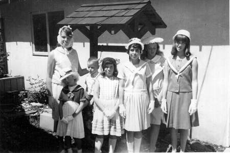 Stimler and Weingard children, Vallejo CA, Easter 1965.