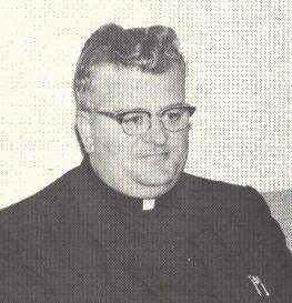 Pfarrer Val J. Klimek.