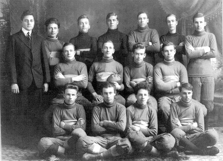 Football Team of Foley High in 1915.