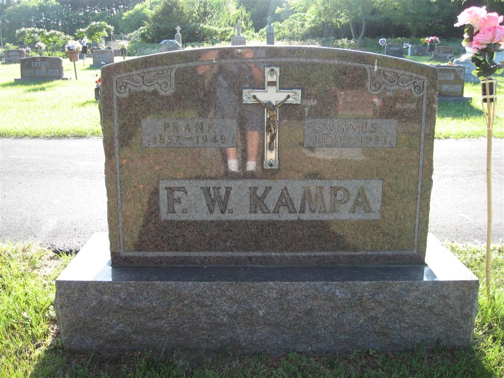 F. W. Kampa gravestone