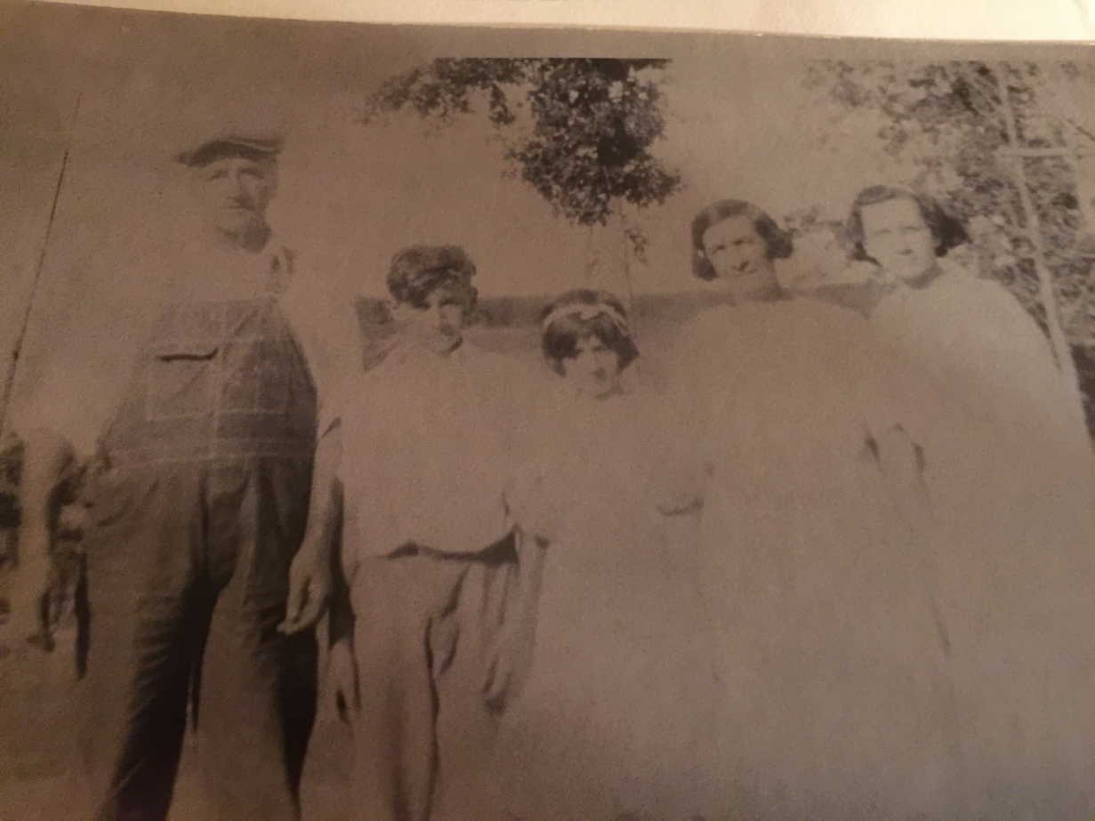 Harry Kampa with his parents and siblings
