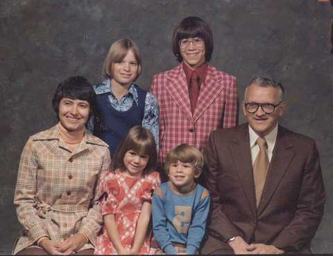 The Jan and Dick Joos Family in 1975.