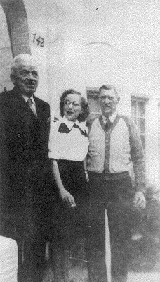 Joe, Dorothy and Lou Windhurst.