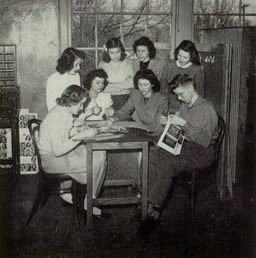 John K. Munson at the Historical Club at Roosevelt High School