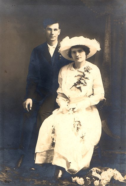 John F. and Margaret Kampa (n&eacute;e Balder) Wedding Photograph, November 28, 1916.