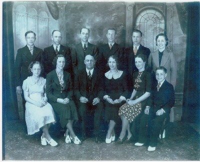 Joseph and Annie (Dziuk) Popilek Family.