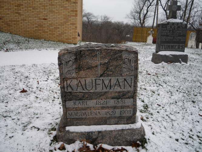 Karl and Magdalena Kaufmann's grave