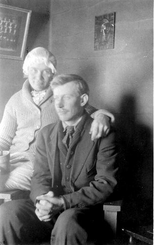 Unknown Braun Family, to Tom