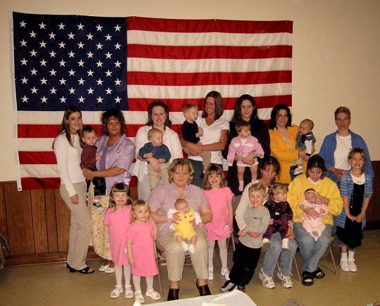 Leon and Betty Popilek's grandchildren and great-grandchildren.