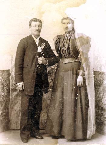 Mathias and Mary Adelman (n&eacute;e Kampa), September 20, 1879.