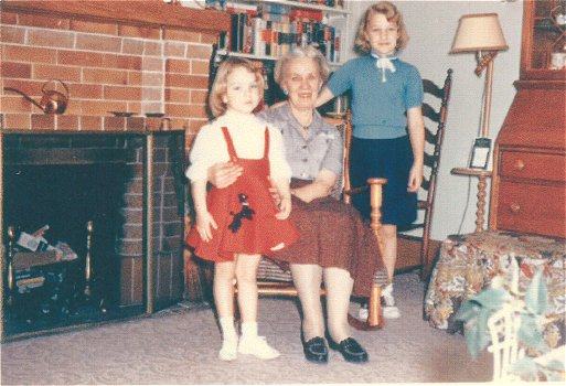 Peggy Kampa, Frances (Kampa) Windhurst and Frances Kampa.