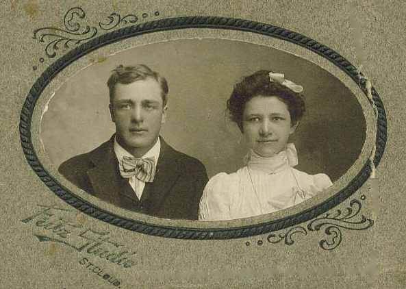 Wedding Photograph of Joseph and Anna Popilek (n&eacute;e Dziuk).