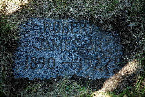 Gravestone of Robert James Roche, Jr.