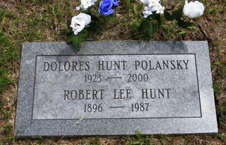 Robert and Dolores Hunt Gravestone