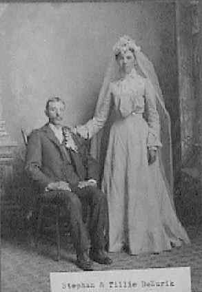 Steve and Tillie (Popilek) Dezurik wedding photograph.