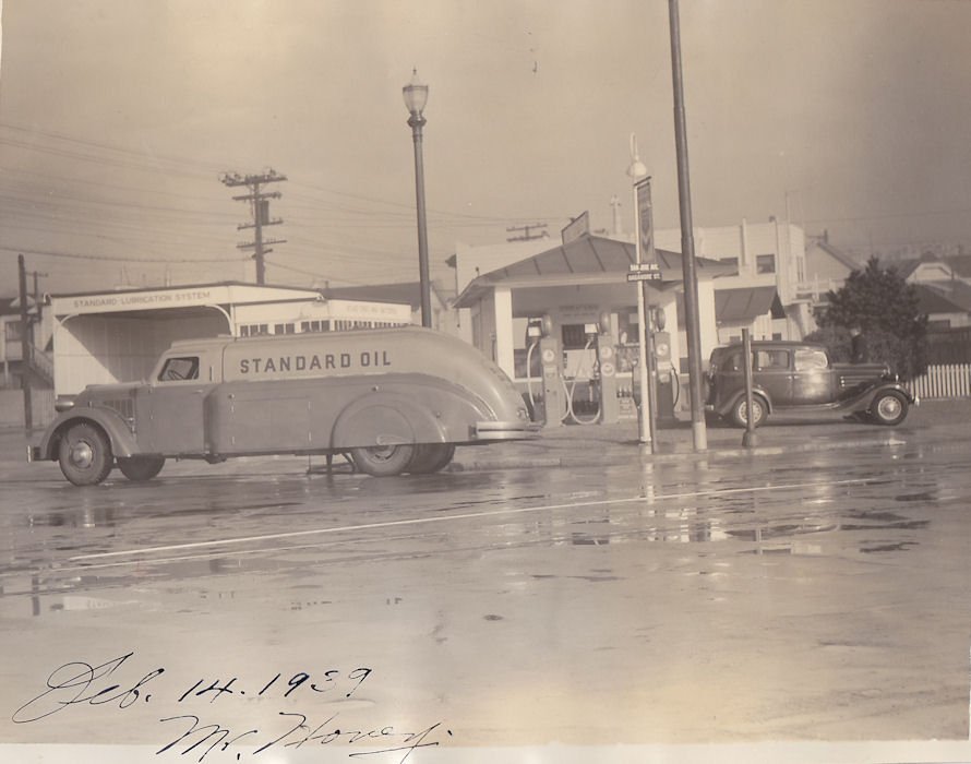George and Frances Kampa Windhurst's gas station, California, Feb. 14, 1939